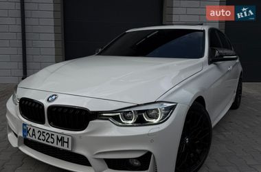 Седан BMW 3 Series 2016 в Киеве