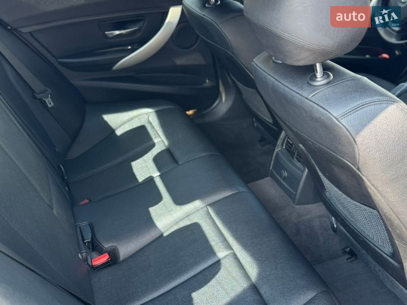 Седан BMW 3 Series 2013 в Николаеве