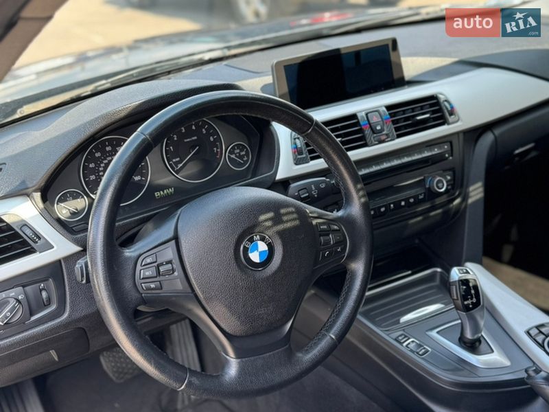 Седан BMW 3 Series 2013 в Николаеве