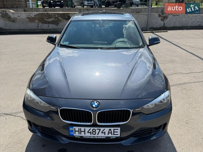 Седан BMW 3 Series 2013 в Николаеве