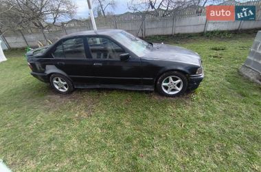 Седан BMW 3 Series 1992 в Дубно