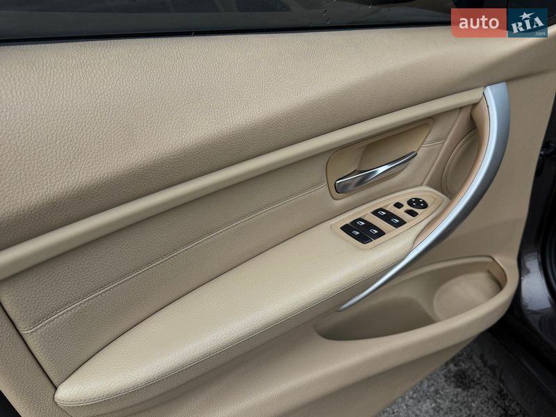 Седан BMW 3 Series 2012 в Первомайске