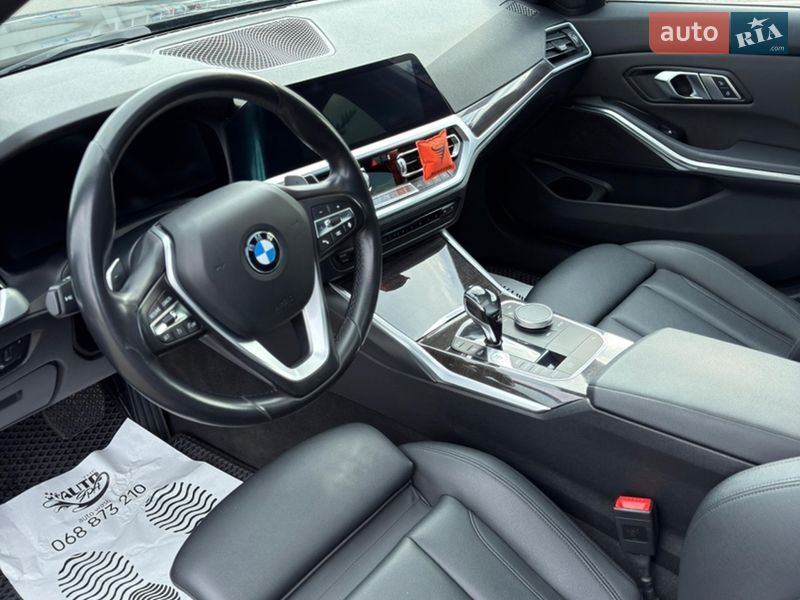 Седан BMW 3 Series 2019 в Одессе