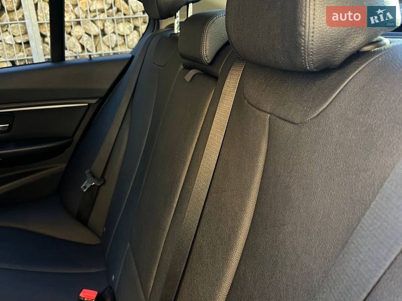 Седан BMW 3 Series 2012 в Дубно фото 12 Седан BMW 3 Series 2012 в Дубно