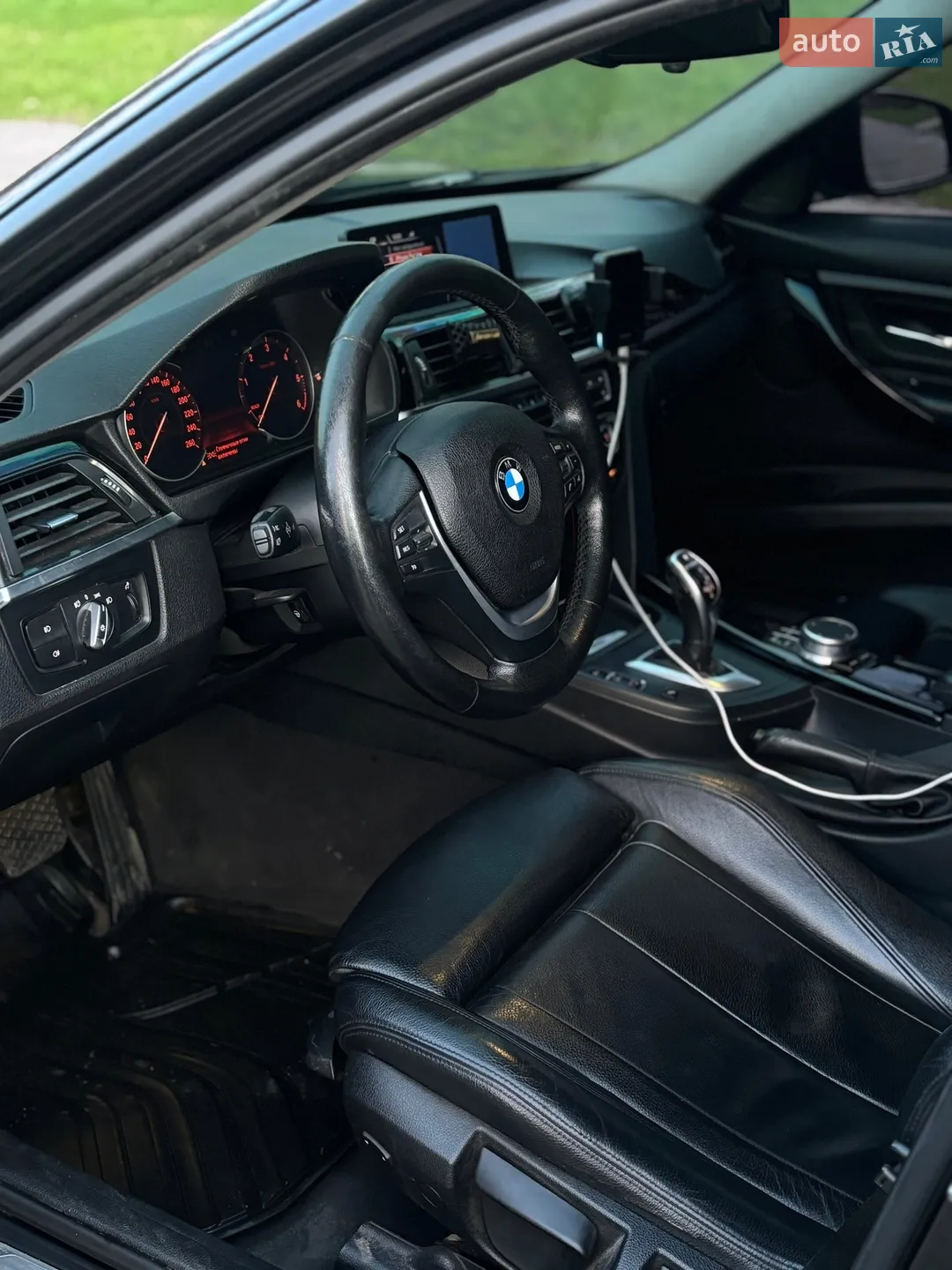 2012 BMW 3er - мініатюра 12