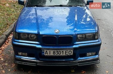 Седан BMW 3 Series 1992 в Киеве