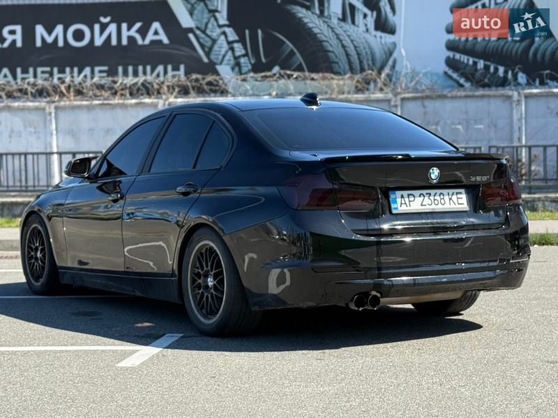 Седан BMW 3 Series 2012 в Киеве
