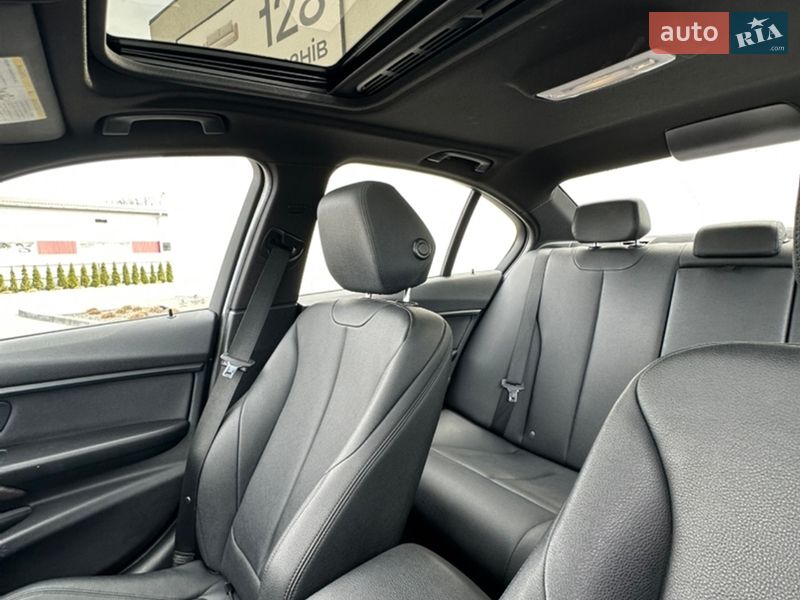 Седан BMW 3 Series 2015 в Луцке