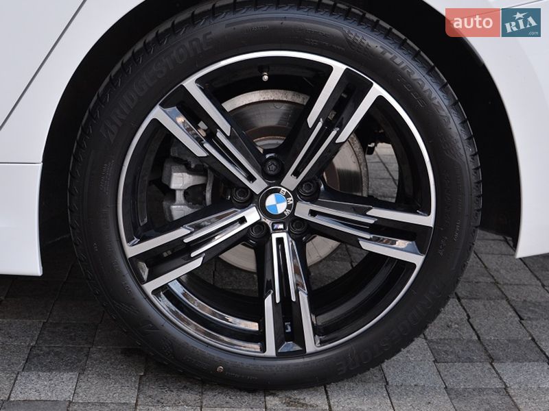 Седан BMW 3 Series 2024 в Киеве