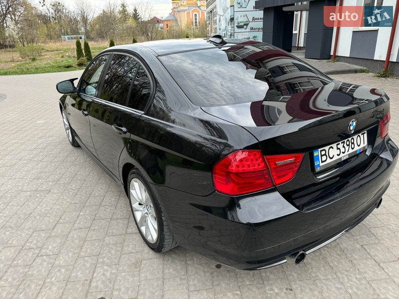 Седан BMW 3 Series 2009 в Львове