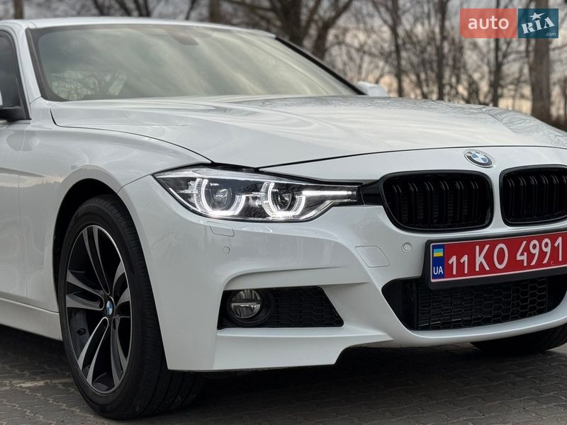 Седан BMW 3 Series 2017 в Одессе