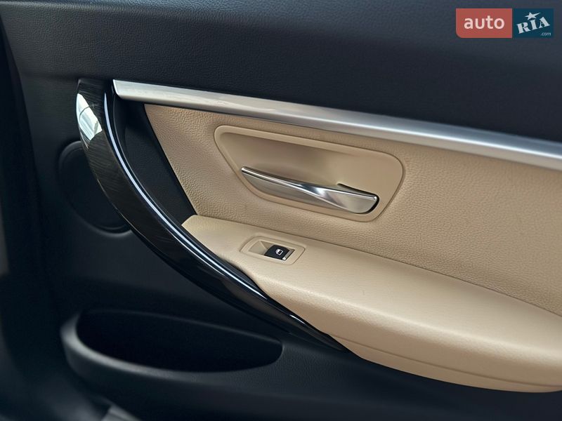 Седан BMW 3 Series 2017 в Одессе
