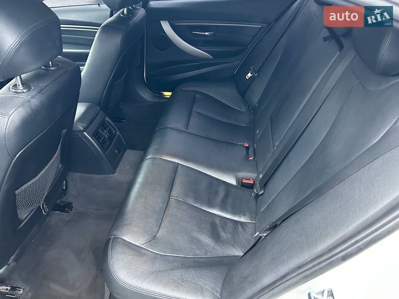 Седан BMW 3 Series 2012 в Виннице