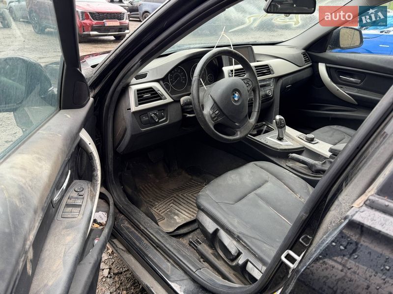 Седан BMW 3 Series 2017 в Киеве