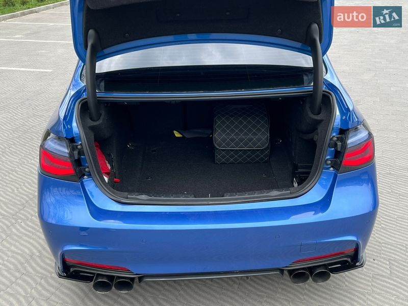 Седан BMW 3 Series 2015 в Яворове