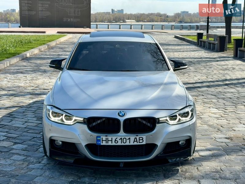 Седан BMW 3 Series 2016 в Киеве