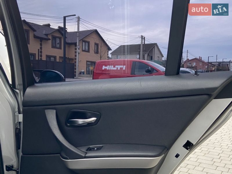 Седан BMW 3 Series 2007 в Виннице