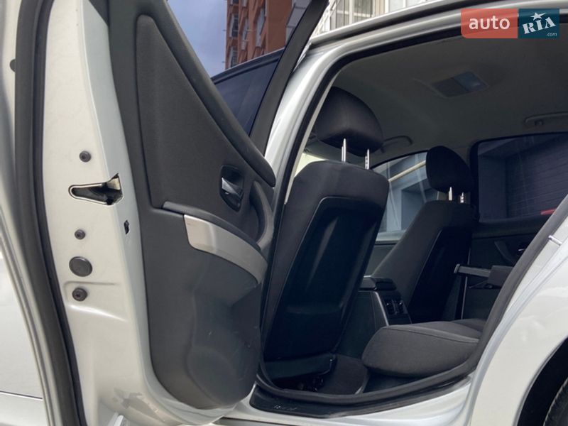 Седан BMW 3 Series 2007 в Виннице
