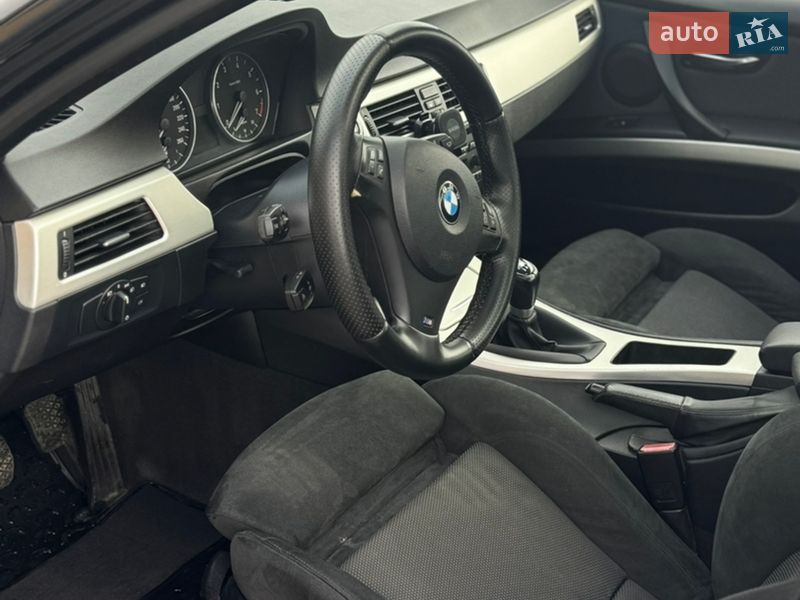 Седан BMW 3 Series 2006 в Самборе