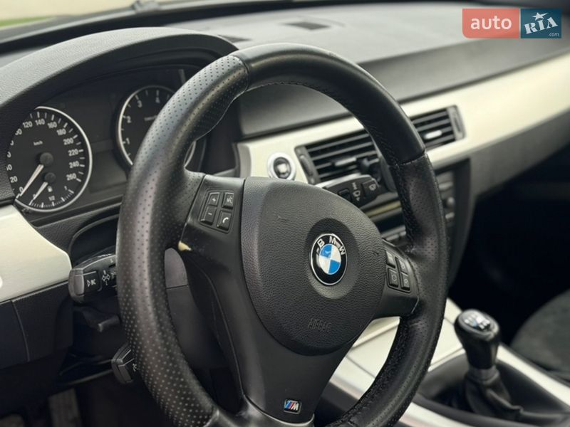 Седан BMW 3 Series 2006 в Самборе