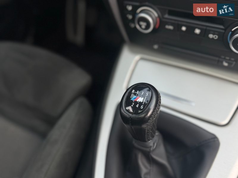 Седан BMW 3 Series 2006 в Самборе