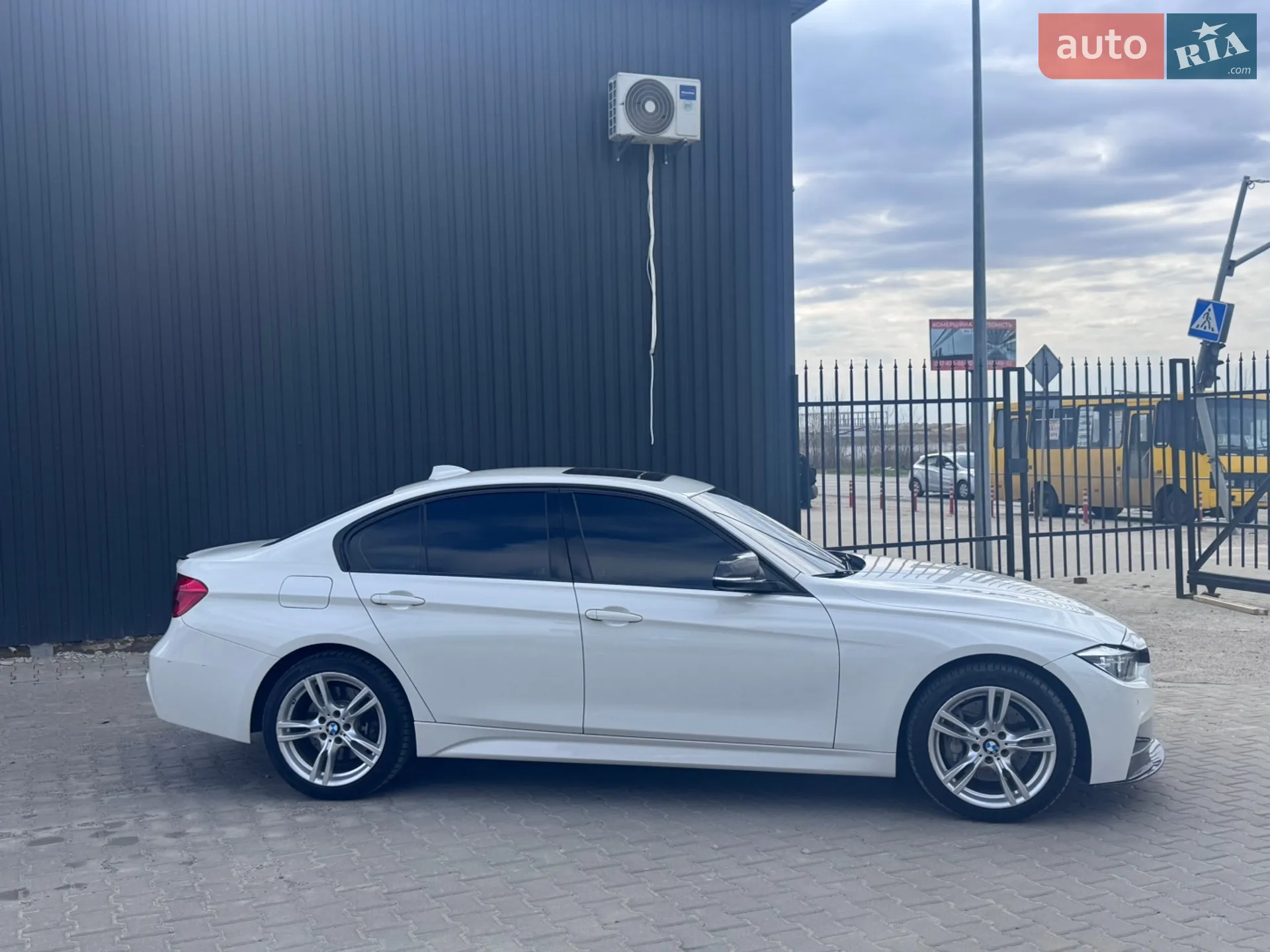 2015 BMW 3er - мініатюра 2