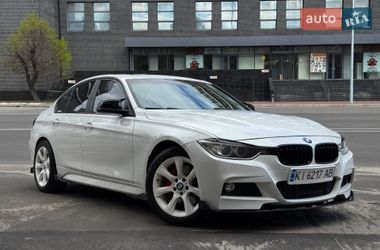 Седан BMW 3 Series 2015 в Киеве