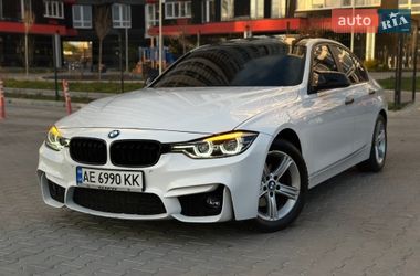 Седан BMW 3 Series 2015 в Києві