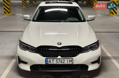 Седан BMW 3 Series 2019 в Ивано-Франковске