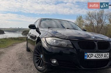 Седан BMW 3 Series 2010 в Запоріжжі