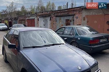 Седан BMW 3 Series 1993 в Чернігові