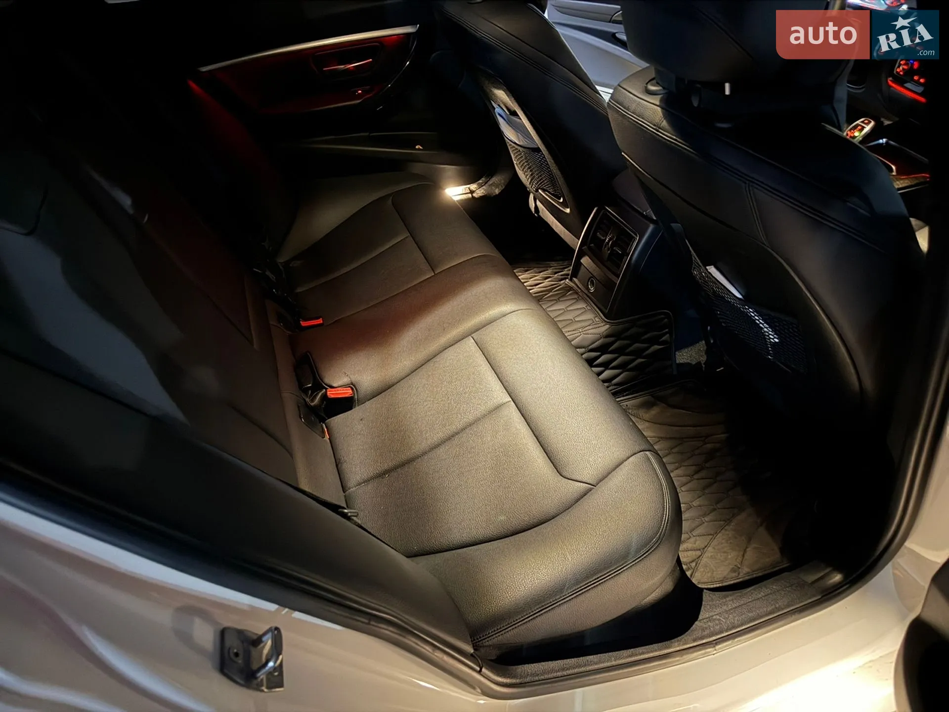2016 BMW 3er - мініатюра 9