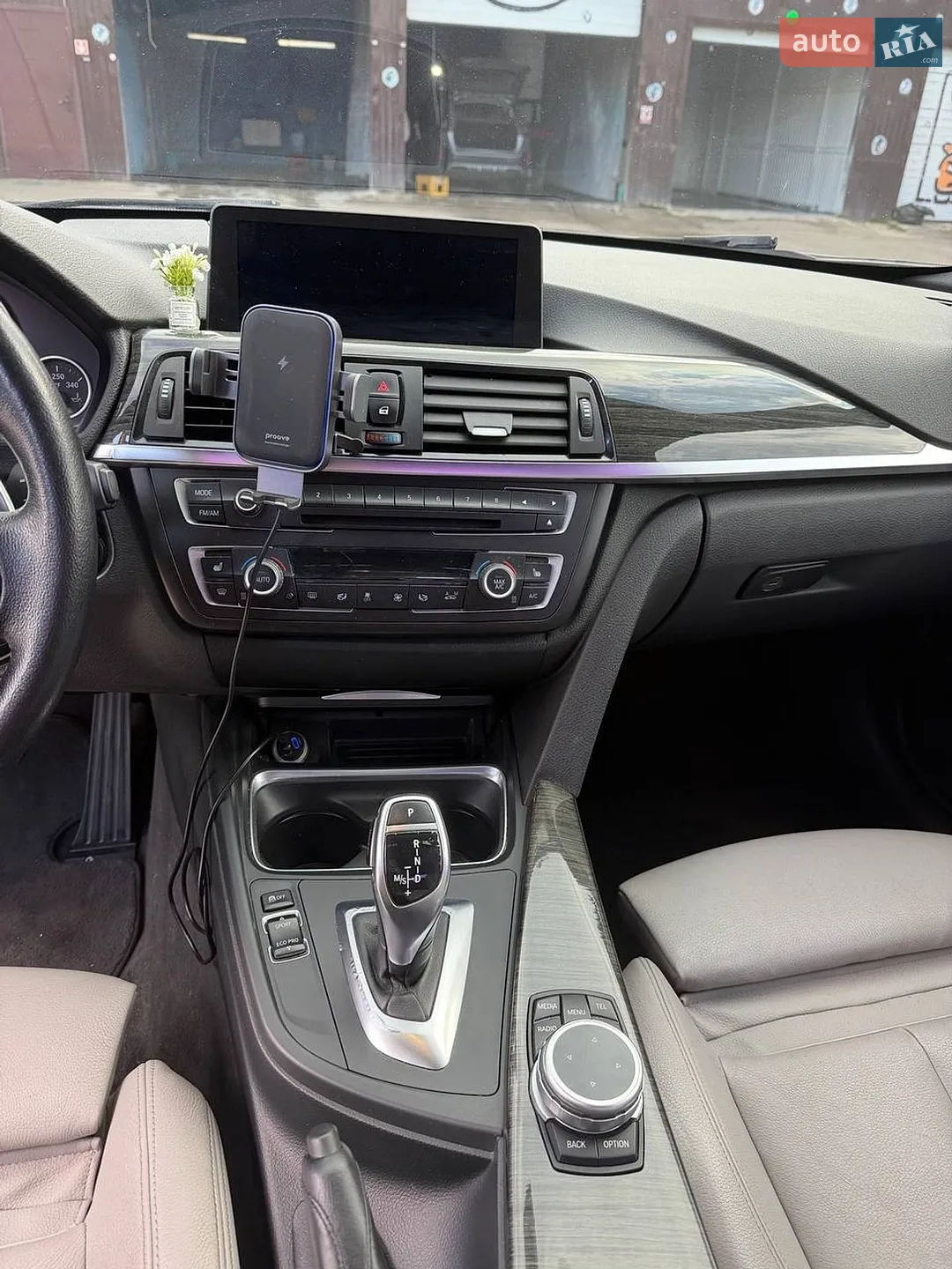 2012 BMW 3er - мініатюра 8