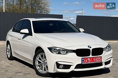 Седан BMW 3 Series 2017 в Гнивани