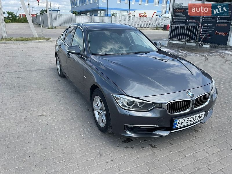 2012 BMW 3-Series, VIN WBA3B11050E982619:plate — фото 1 (autoria)