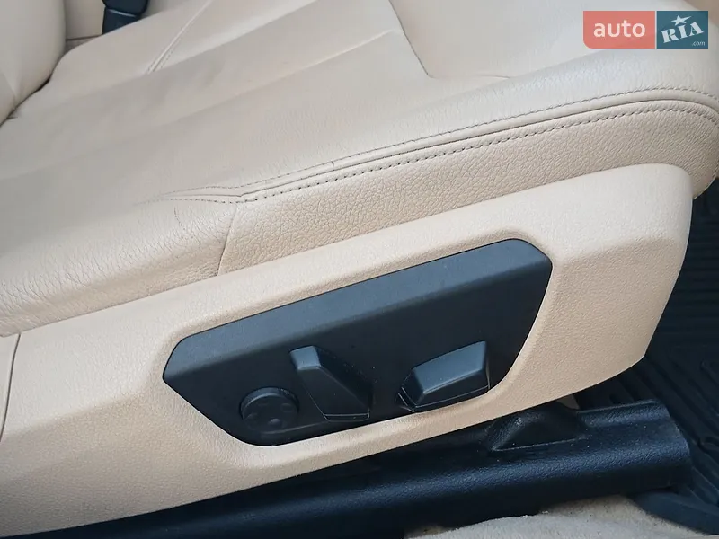 BMW 3 Series 2014 VIN WBA3B5C59FP653385 фото оголошення 18 з 93