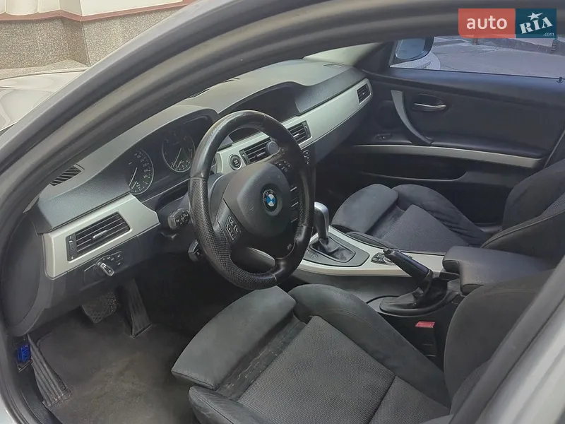BMW 3 Series 2011 VIN WBAUY11050F040406 фото оголошення 10 з 50