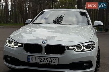 Седан BMW 3 Series 2018 в Черкассах