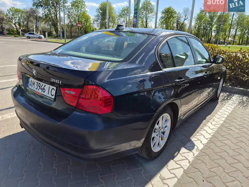 BMW 3 Series 2009