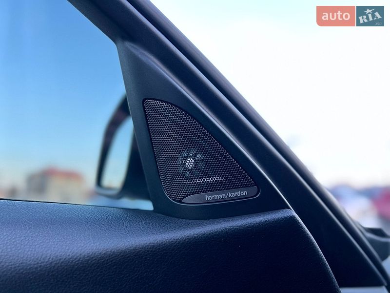 Седан BMW 3 Series 2016 в Одессе
