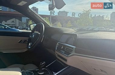 Седан BMW 3 Series 2020 в Киеве