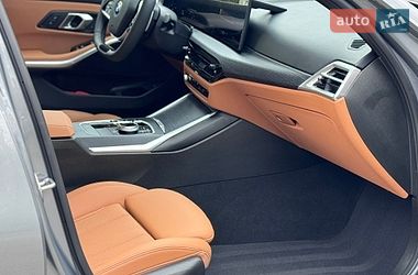 Седан BMW 3 Series 2025 в Киеве