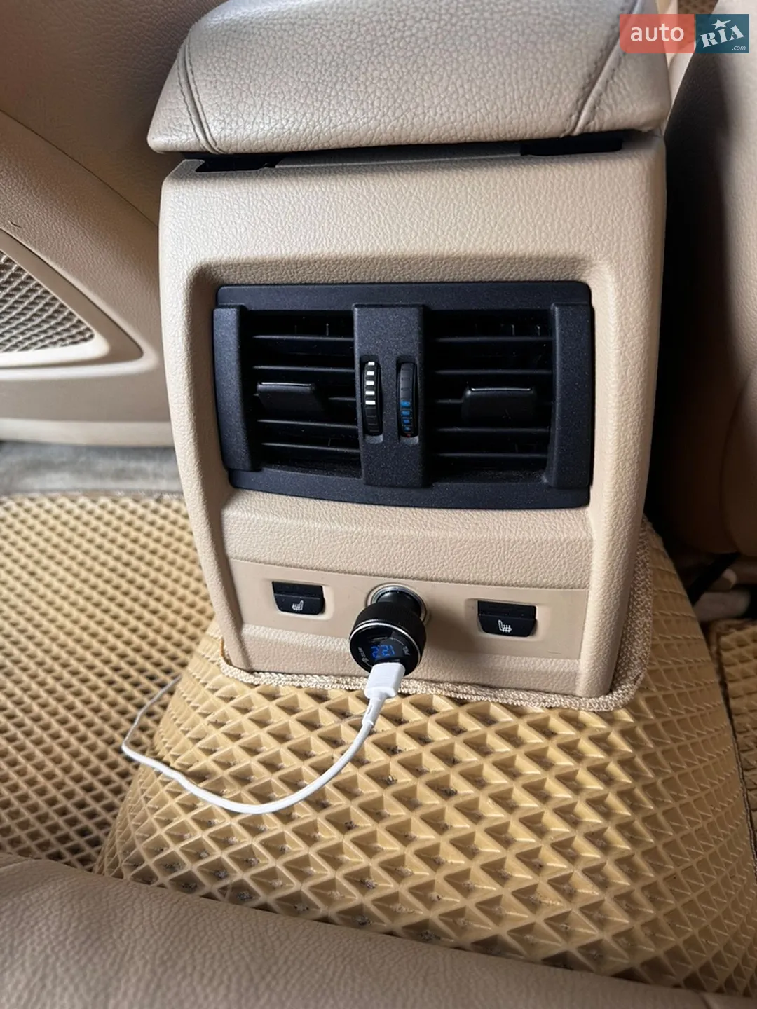 2012 BMW 3er - мініатюра 11
