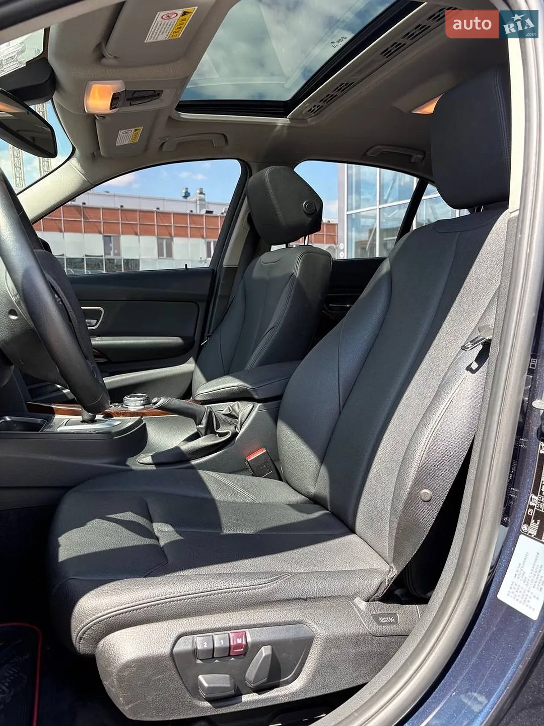 2014 BMW 3er - мініатюра 23