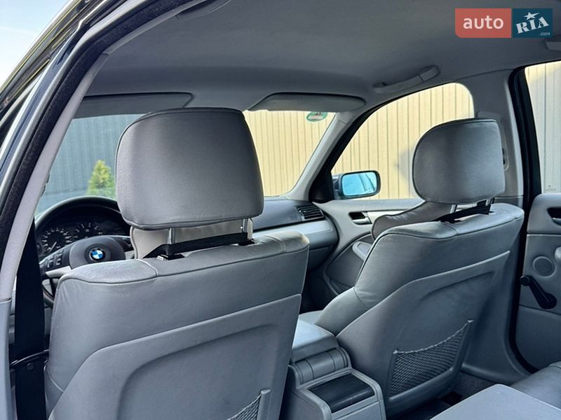 Седан BMW 3 Series 2002 в Киеве