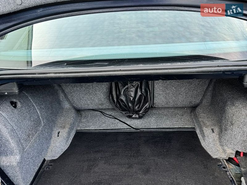 Седан BMW 3 Series 2002 в Киеве