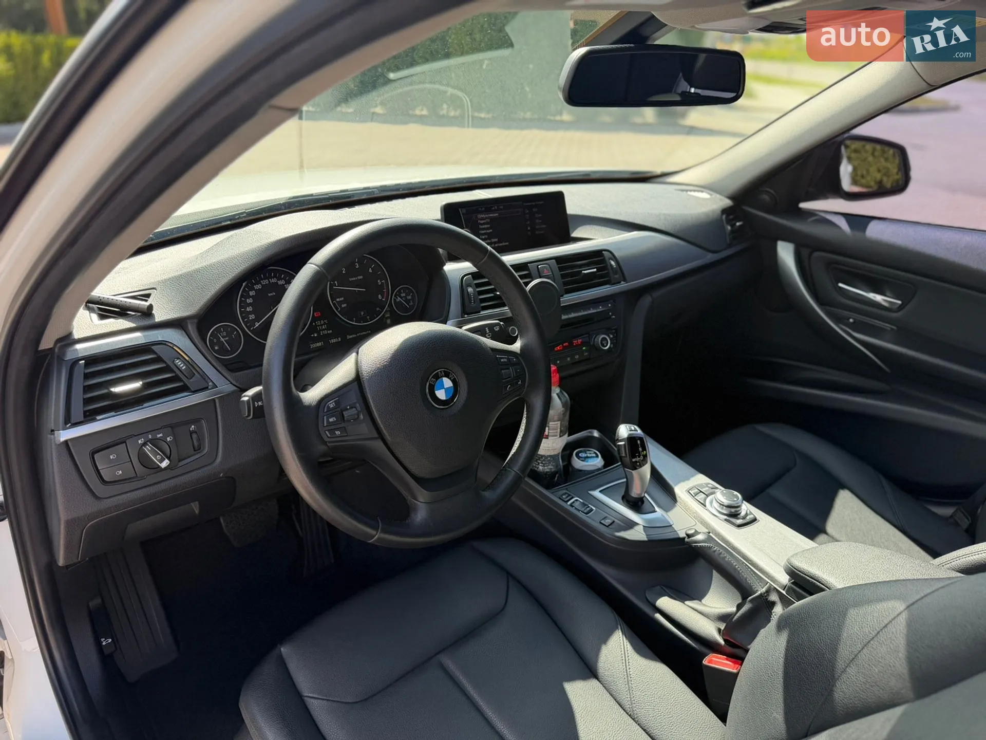 2012 BMW 3er - мініатюра 12