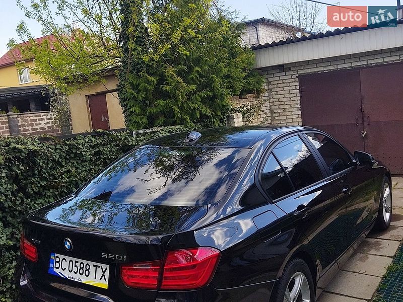 Седан BMW 3 Series 2014 в Львове