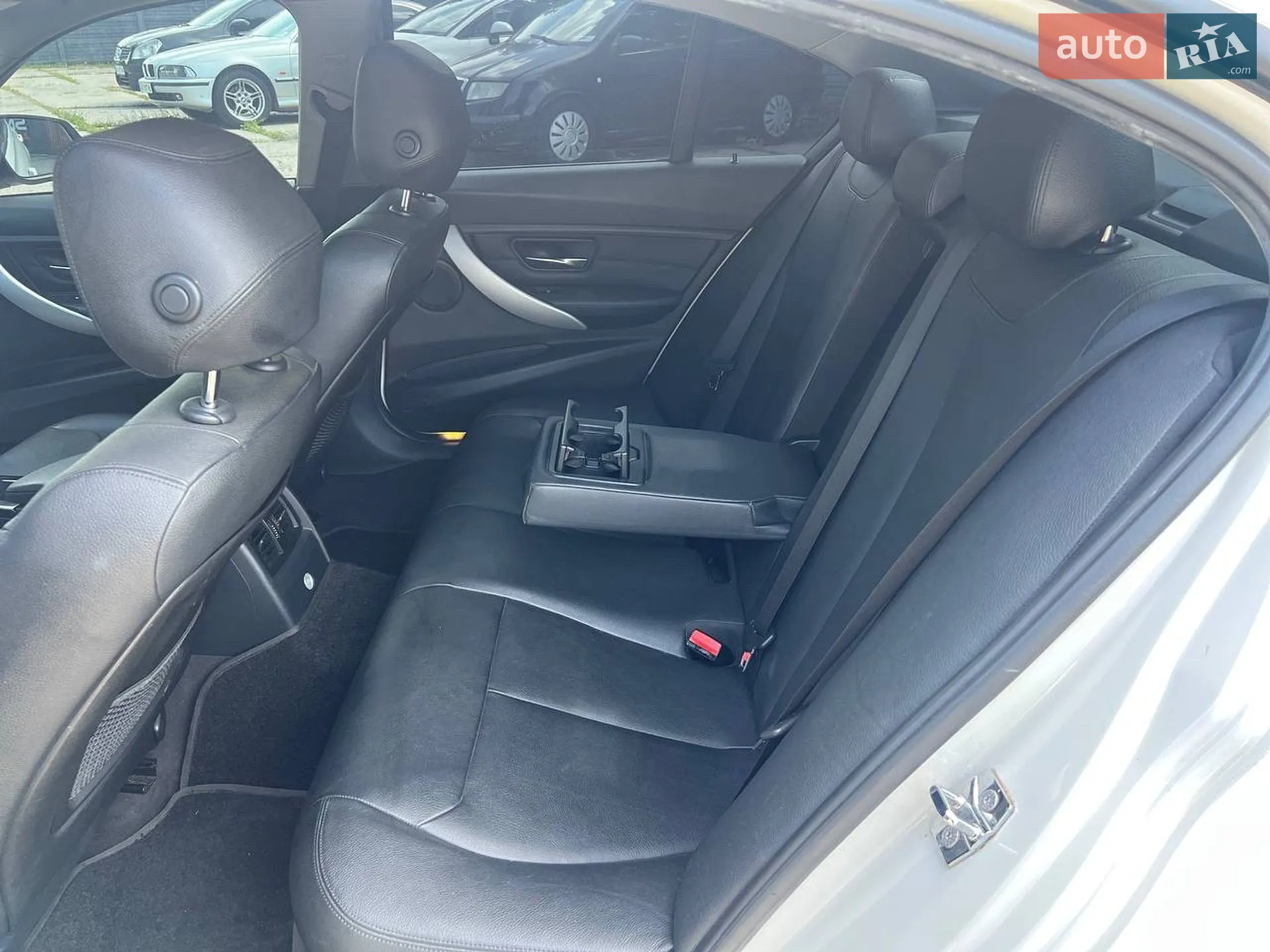 2012 BMW 3er - мініатюра 26