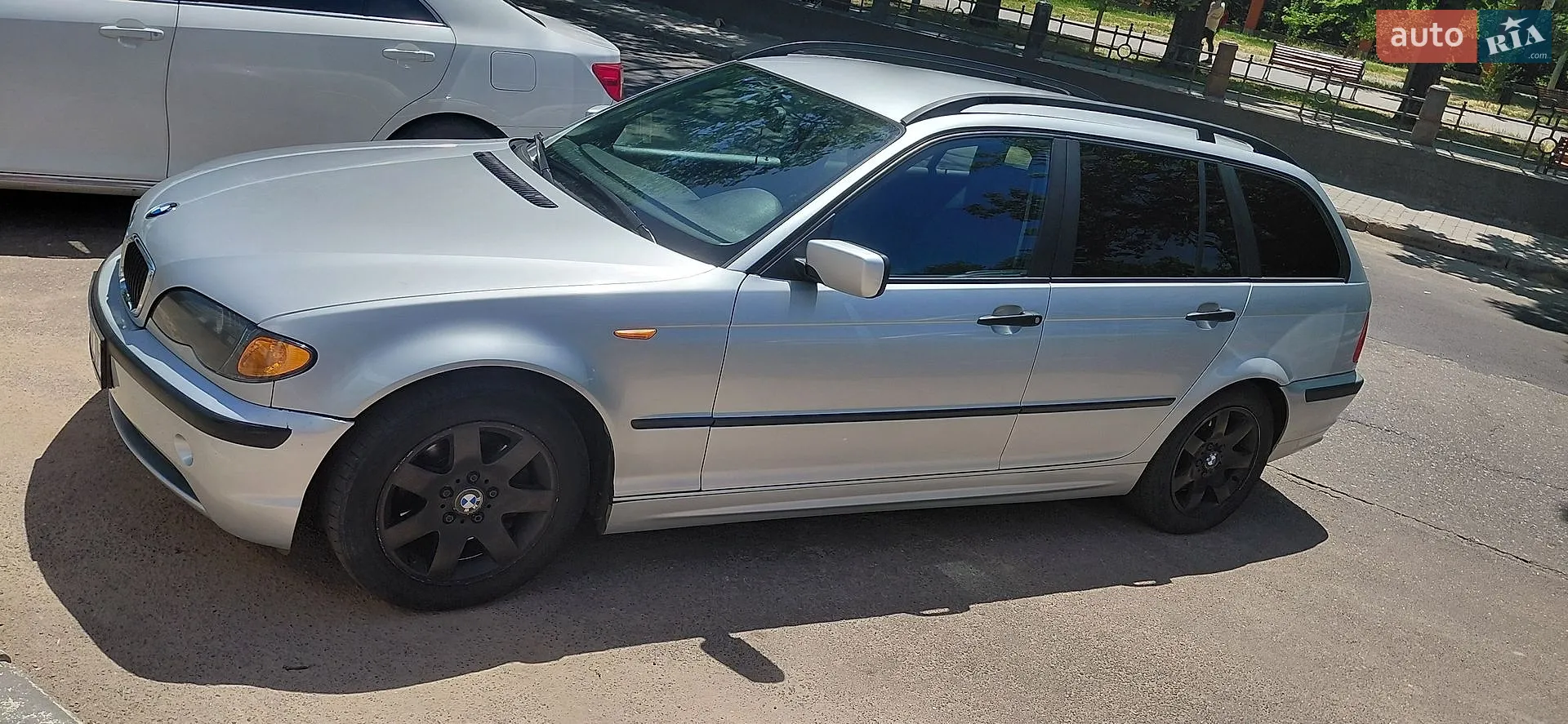BMW 3 Series 2002 VIN WBAAP710X0PJ45347 фото оголошення 2 з 24